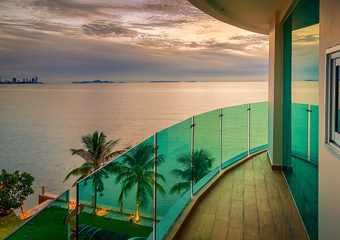 Paradise Ocean View Exterior 11